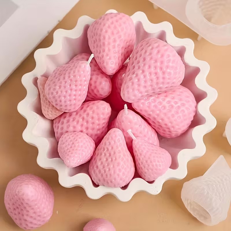 Strawberry Silicone Candle Mol - огляд і ціна Soap Making Tray
