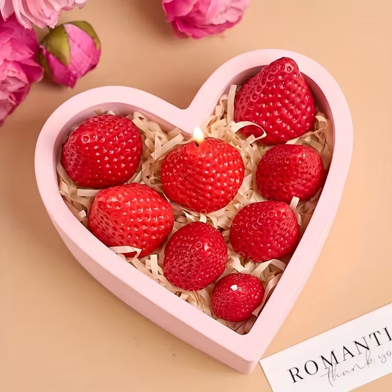 Strawberry Silicone Candle Mol - огляд і ціна Soap Making Tray